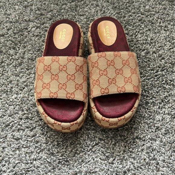 GUCCI Monogram Angelina Platform Sandals Slides - Picture 4 of 6
